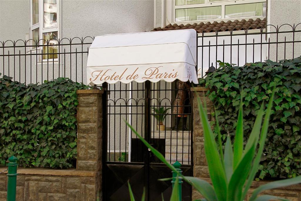 Hotel De Paris ティラナ エクステリア 写真