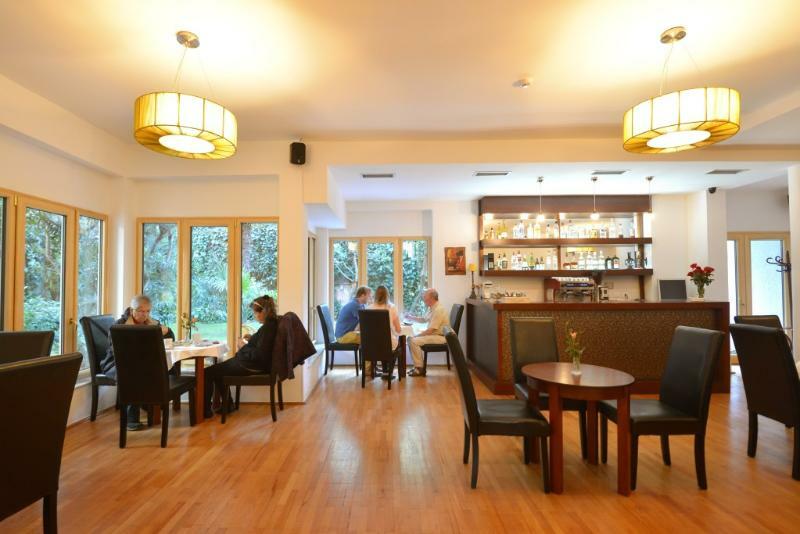 Hotel De Paris ティラナ エクステリア 写真